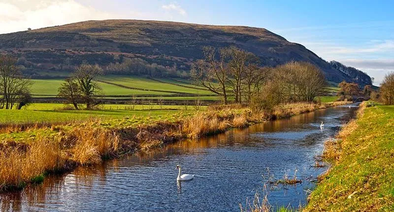Navigating The Lancaster Canal